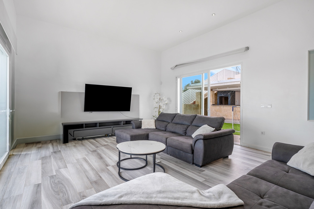 Huis te koop in Algorfa | 4 slaapkamers H5336041