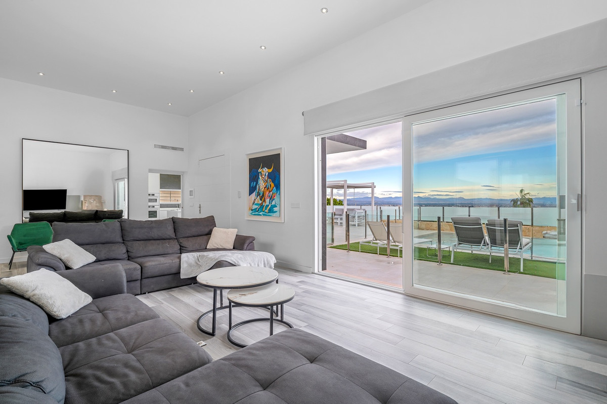 Huis te koop in Algorfa | 4 slaapkamers H5336041