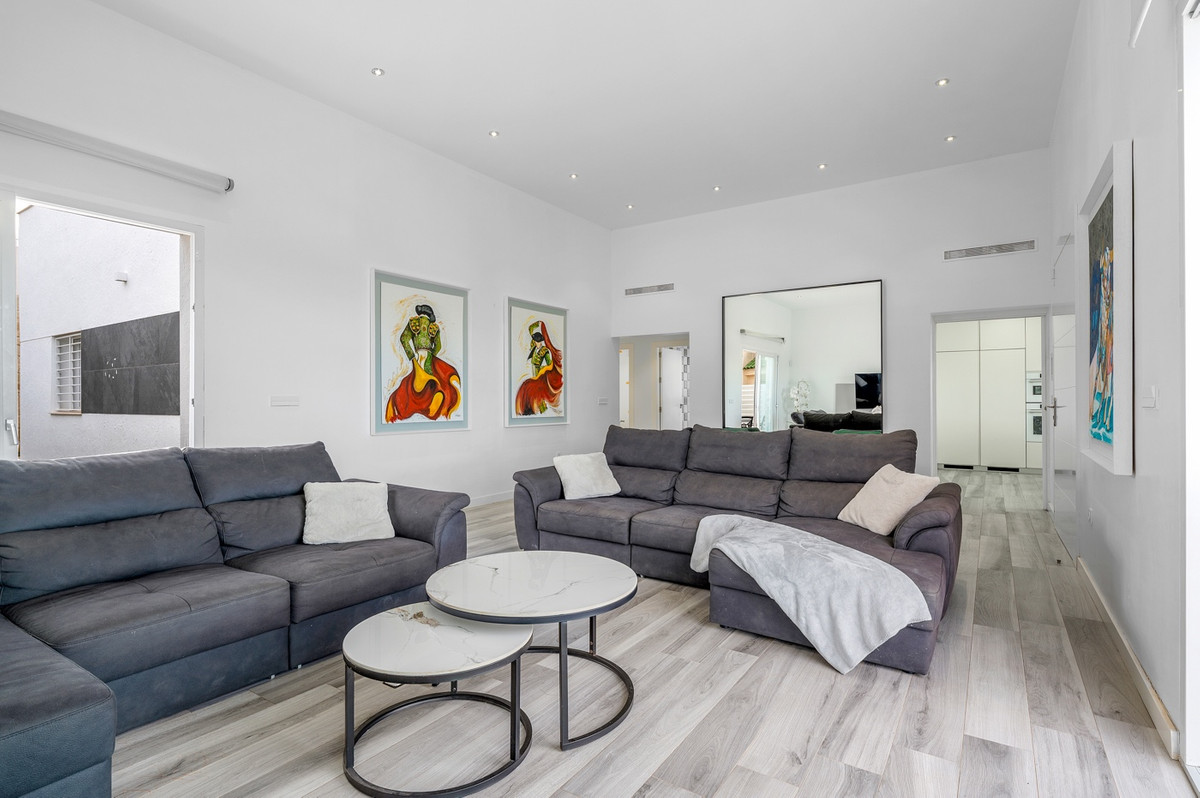 Huis te koop in Algorfa | 4 slaapkamers H5336041