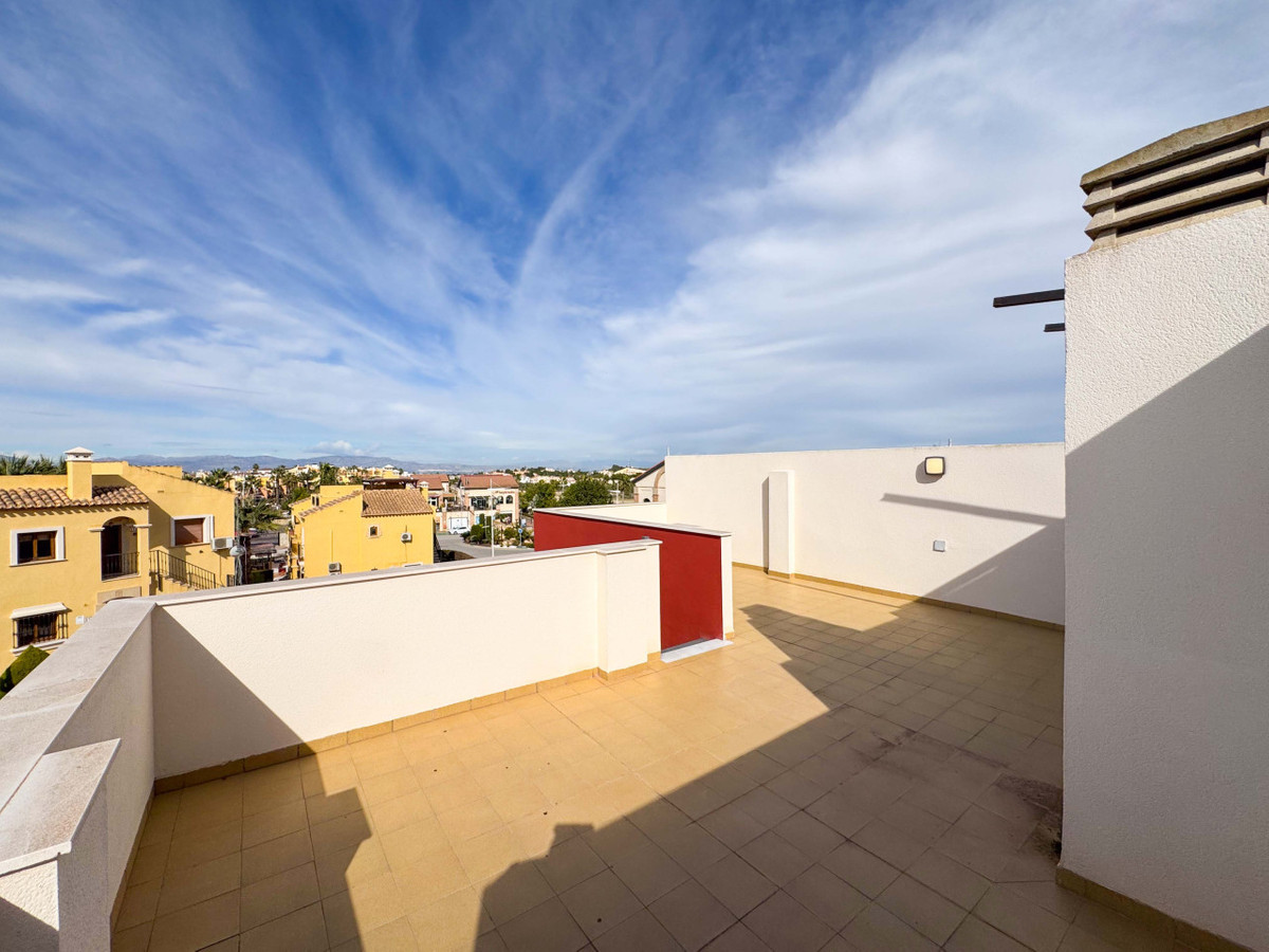 Huis te koop in Algorfa | 3 slaapkamers H5342824