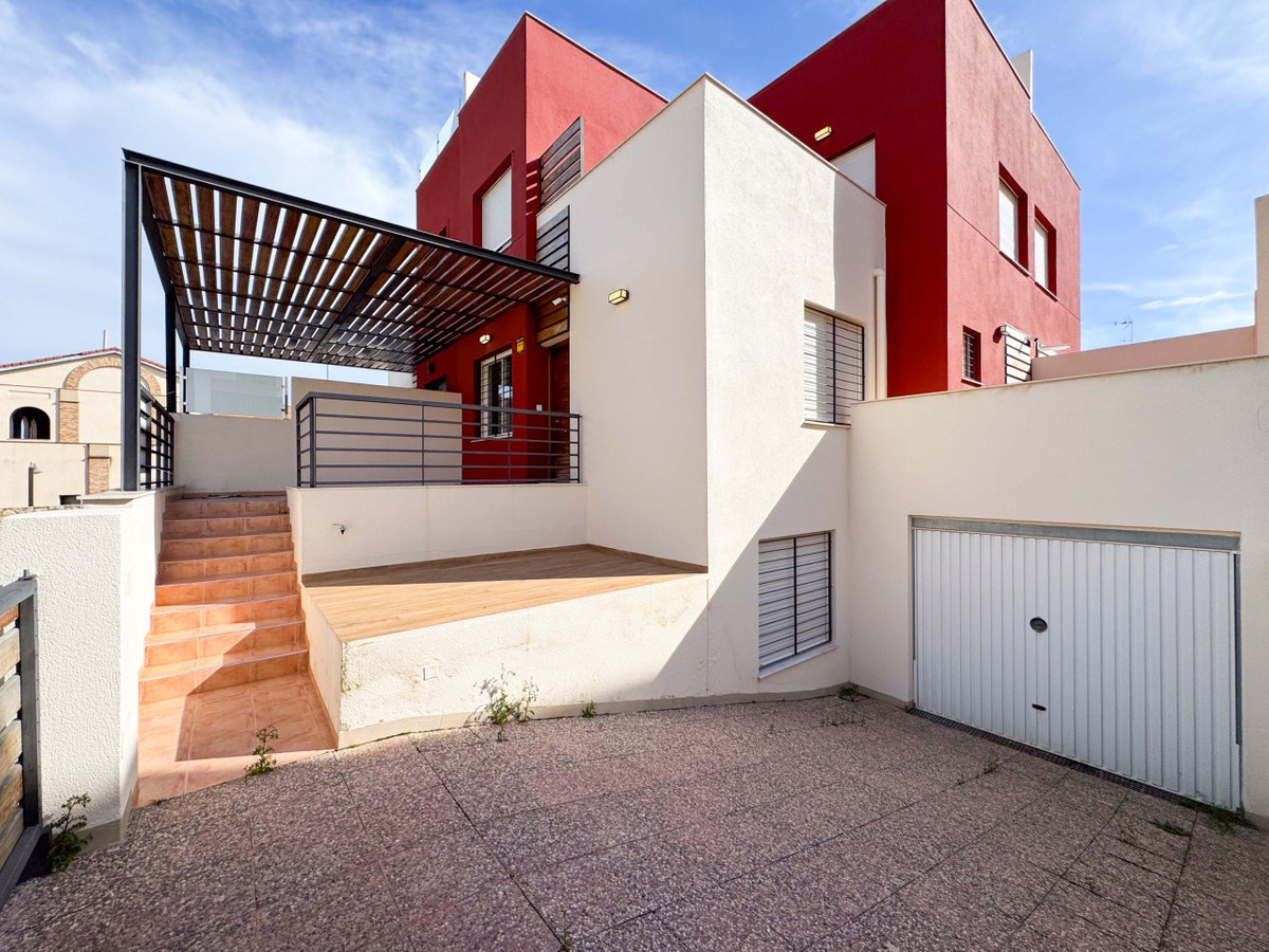 Huis te koop in Algorfa | 3 slaapkamers H5342824