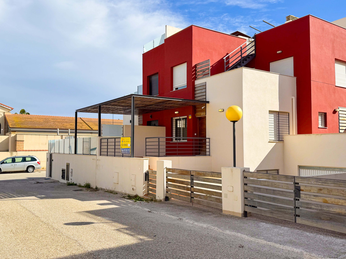 Huis te koop in Algorfa | 3 slaapkamers H5342824