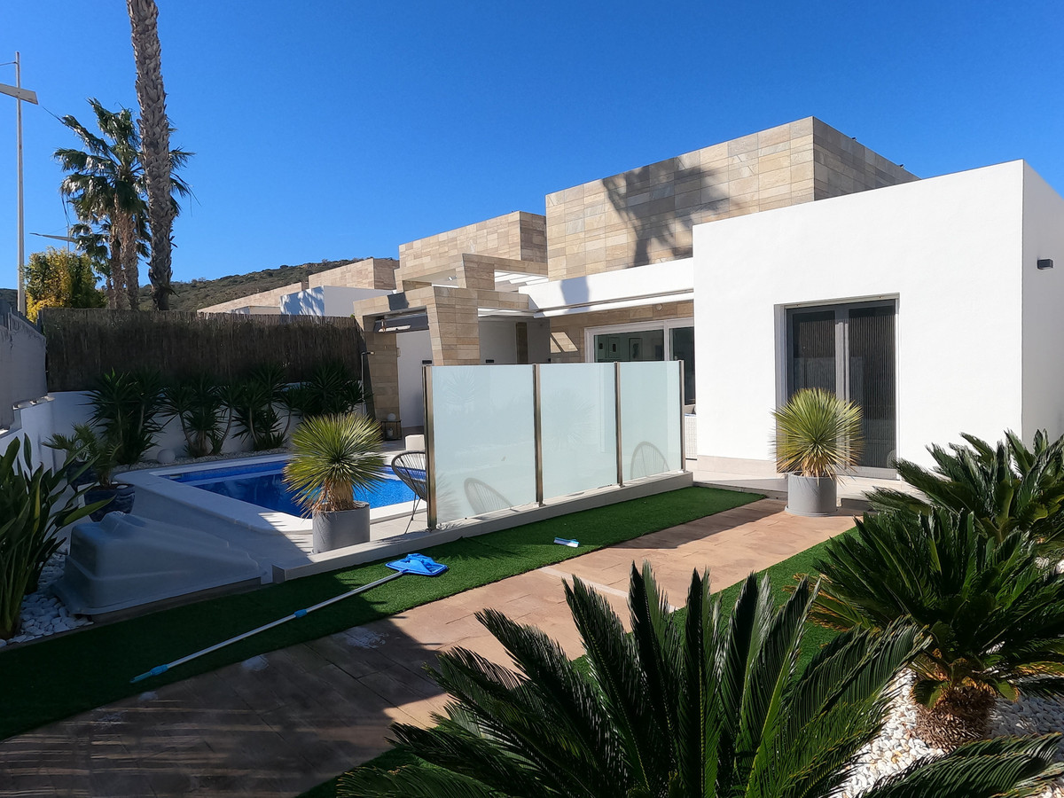 Huis te koop in Algorfa | 3 slaapkamers H5357779