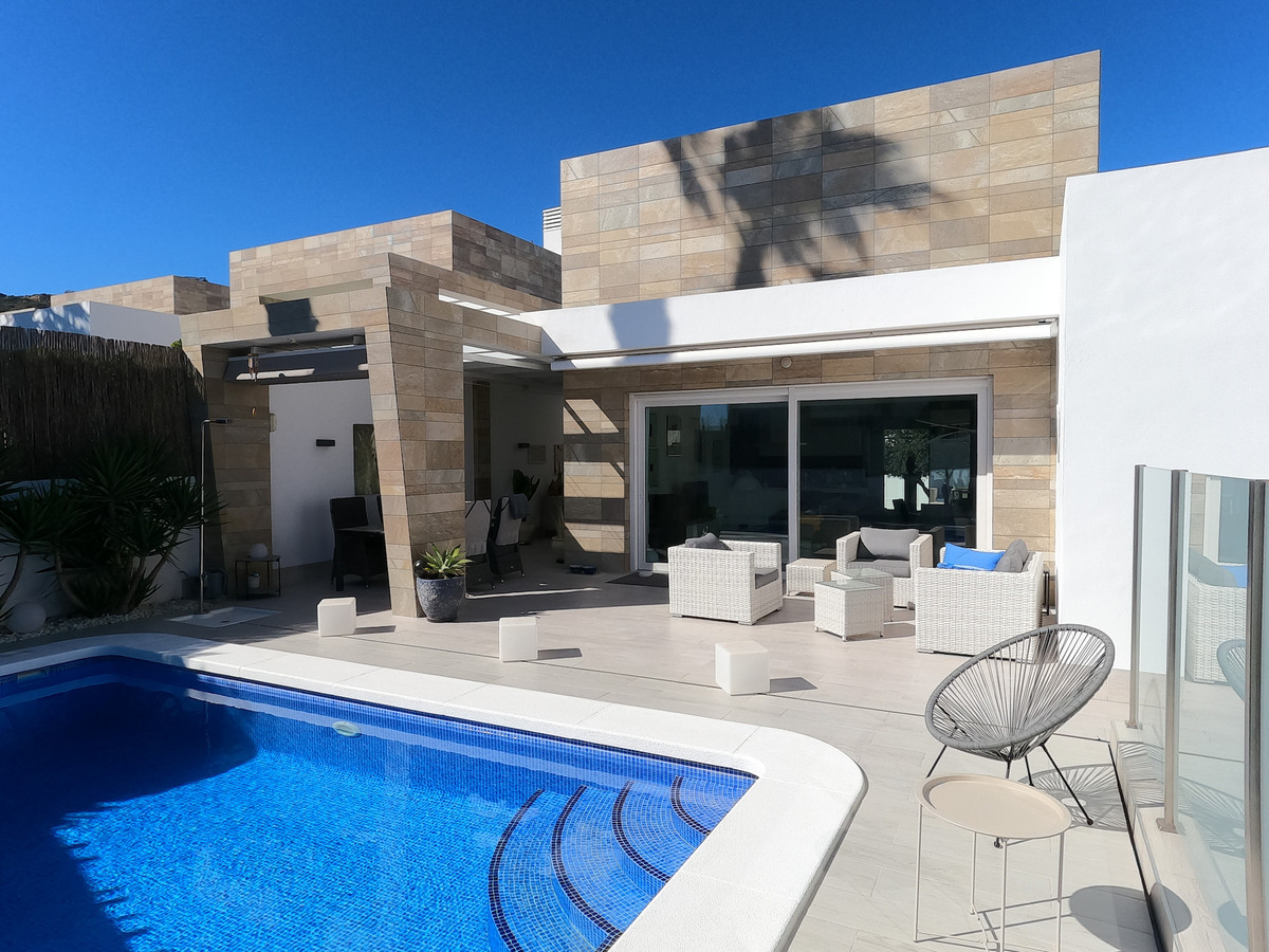 Huis te koop in Algorfa | 3 slaapkamers H5357779