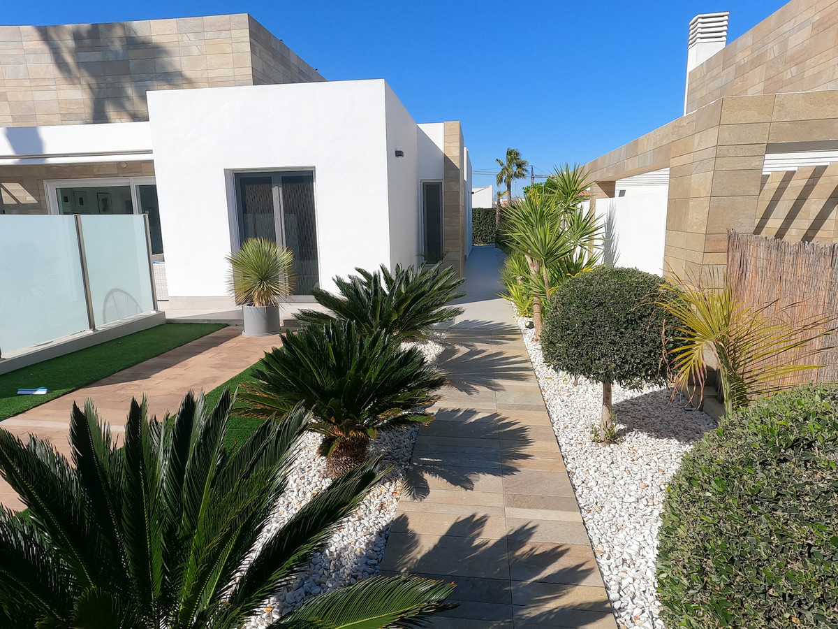 Huis te koop in Algorfa | 3 slaapkamers H5357779