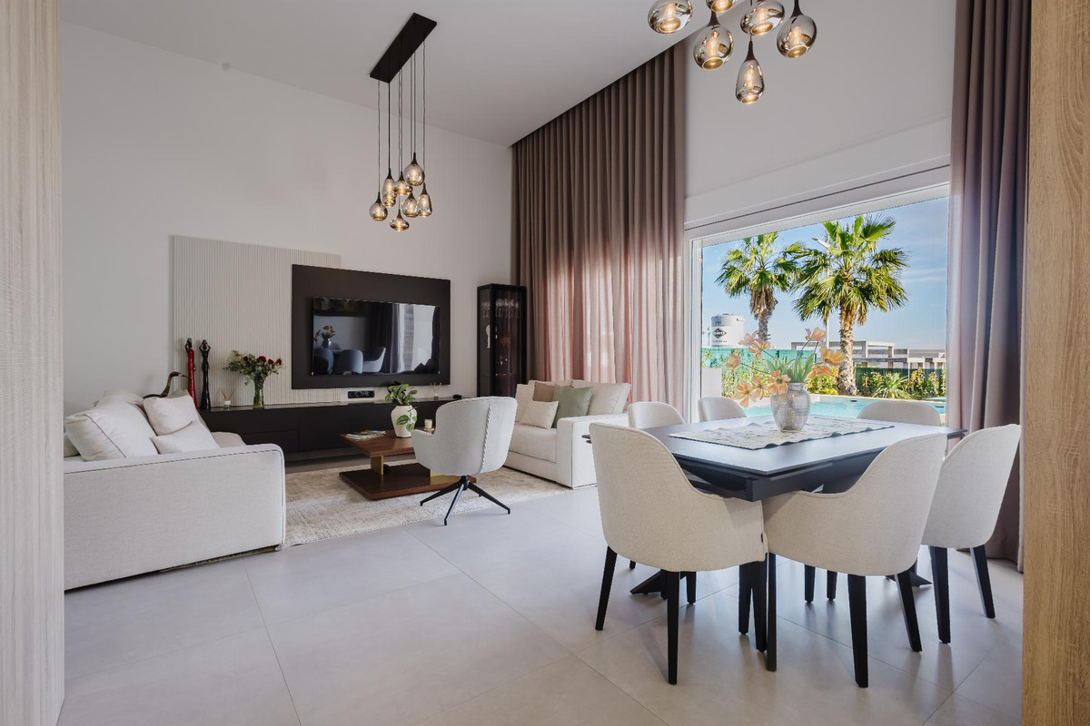 Huis te koop in Algorfa | 4 slaapkamers H5365558