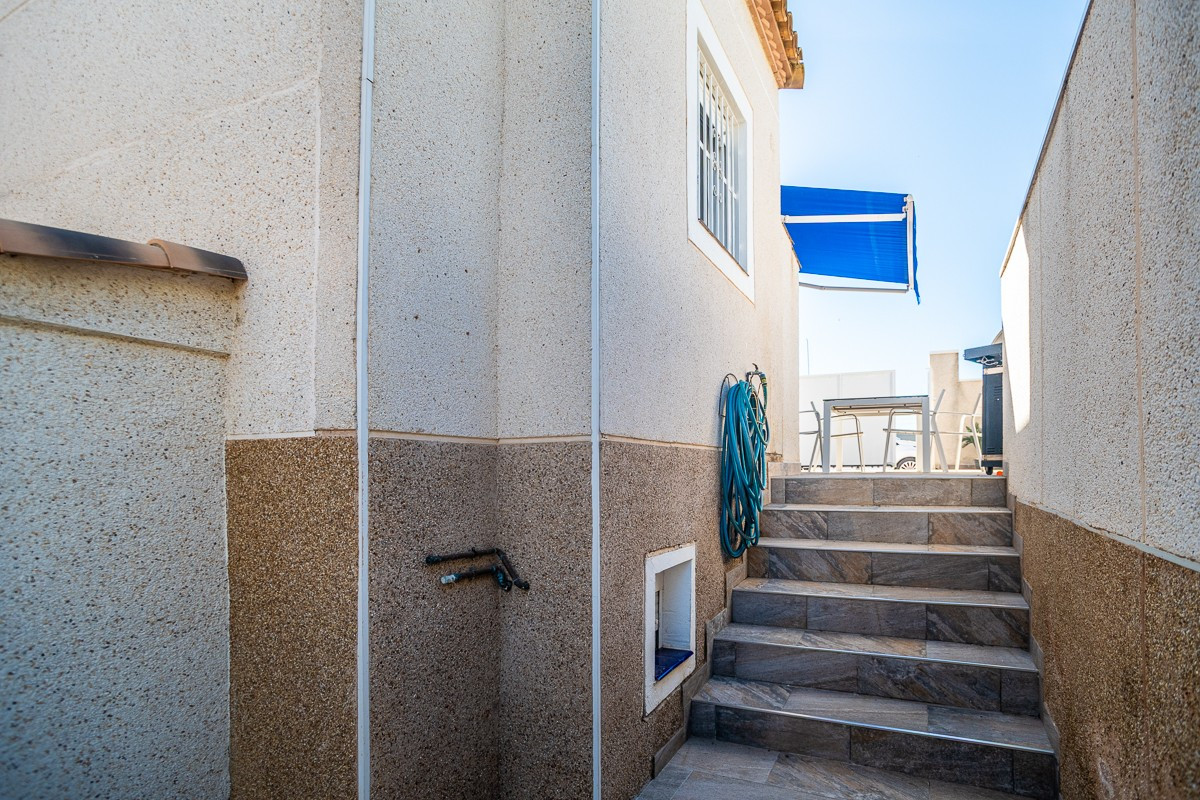 Huis te koop in Algorfa | 3 slaapkamers H5372374