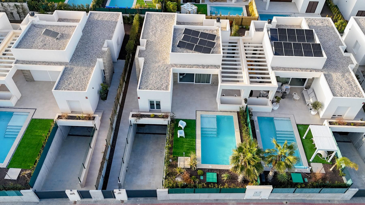 Huis te koop in Algorfa | 4 slaapkamers H5386468
