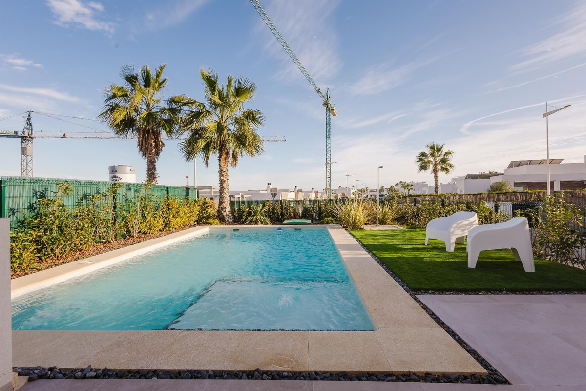 Huis te koop in Algorfa | 4 slaapkamers H5386468