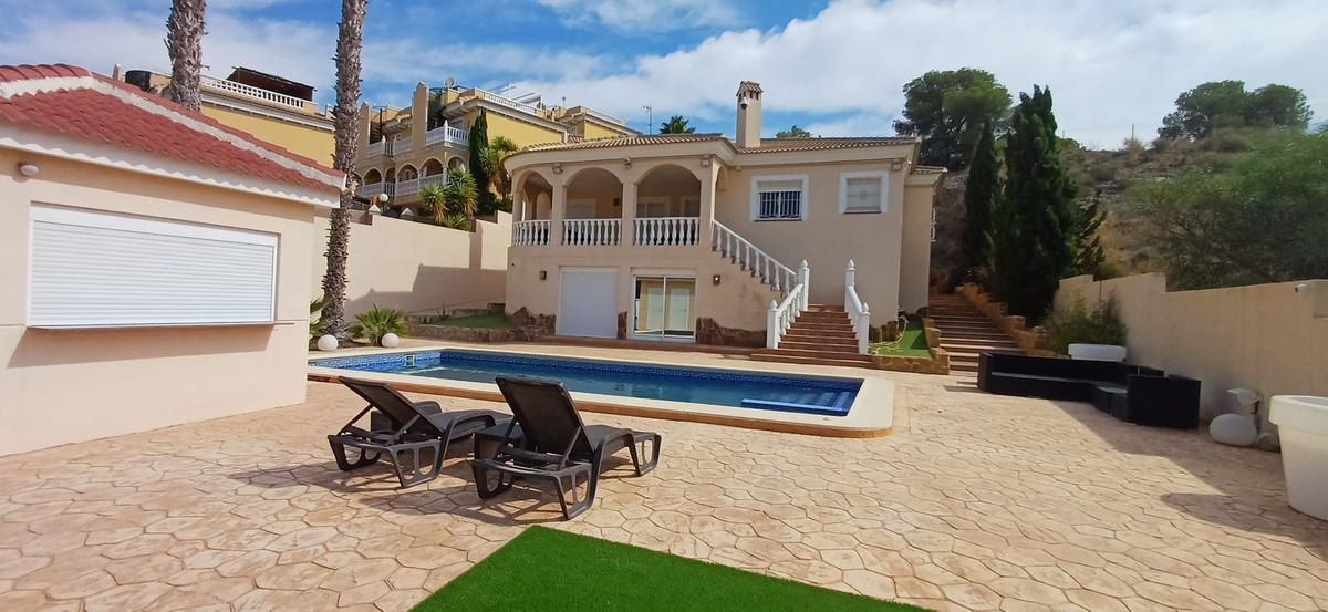 Huis te koop in Algorfa | 5 slaapkamers H5435971