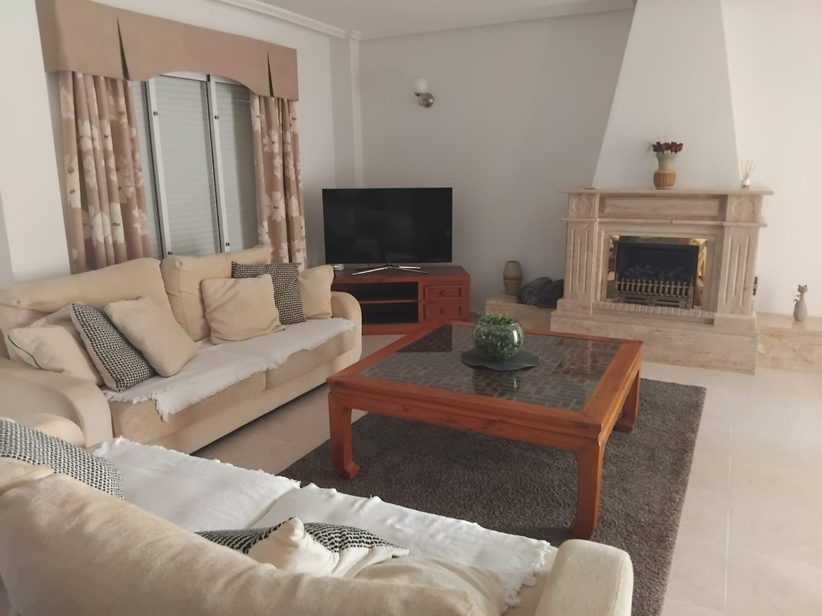 Huis te koop in Algorfa | 5 slaapkamers H5435971