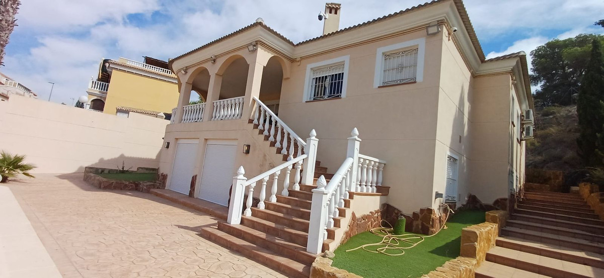 Huis te koop in Algorfa | 5 slaapkamers H5435971