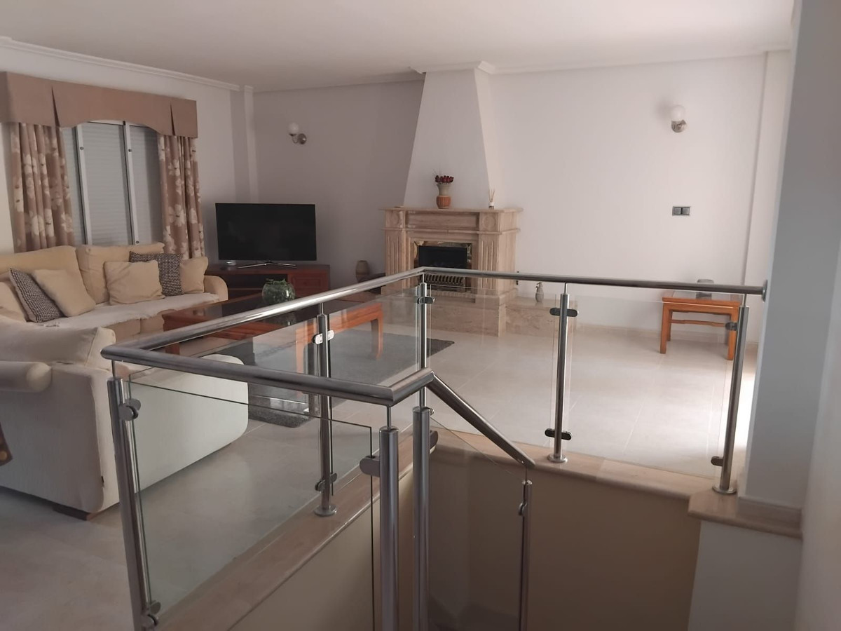 Huis te koop in Algorfa | 5 slaapkamers H5435971