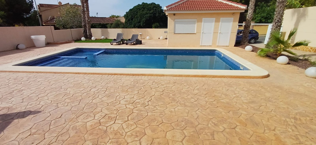 Huis te koop in Algorfa | 5 slaapkamers H5435971