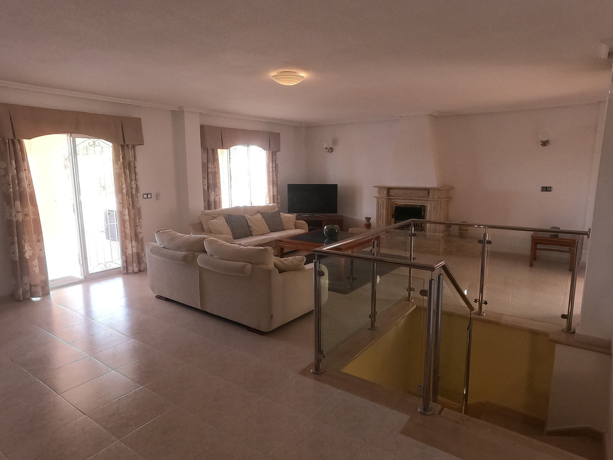 Huis te koop in Algorfa | 5 slaapkamers H5455699