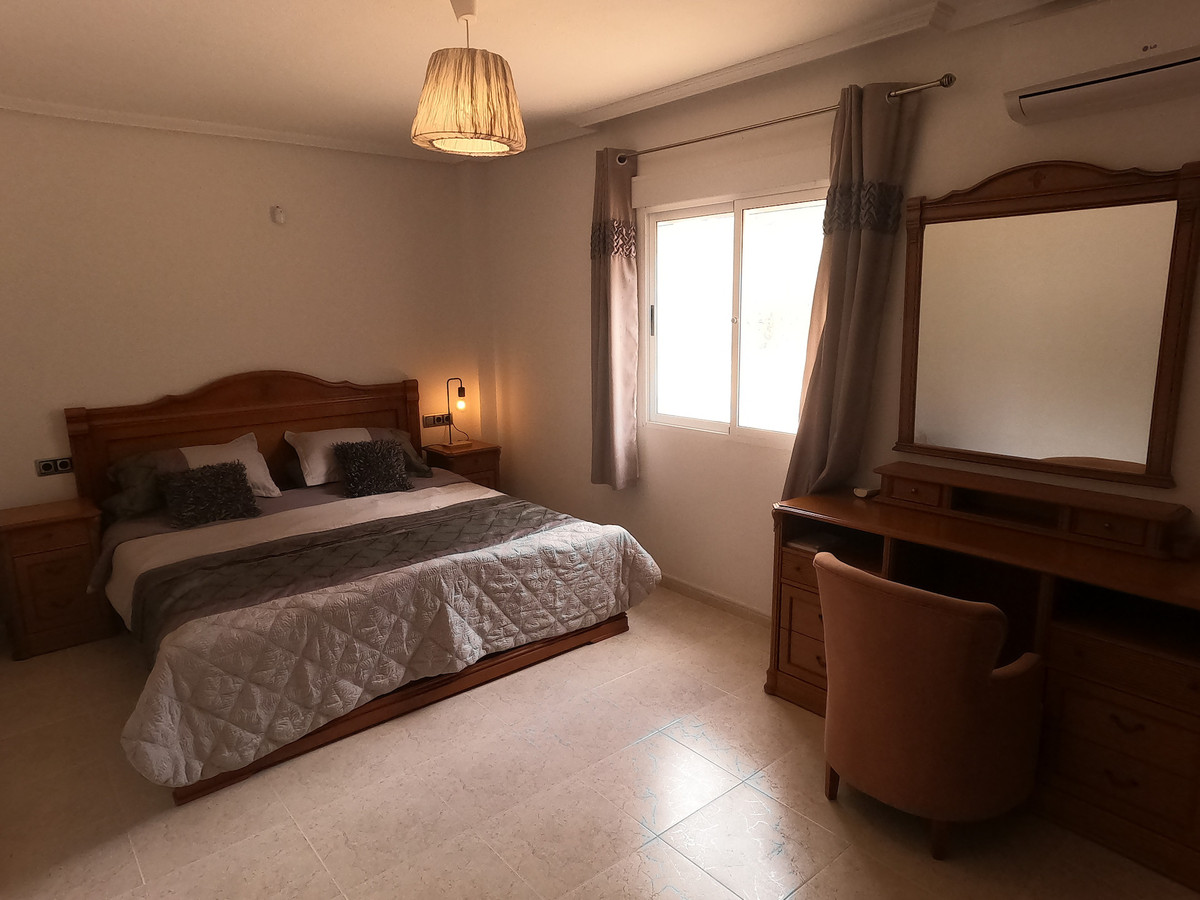 Huis te koop in Algorfa | 5 slaapkamers H5455699