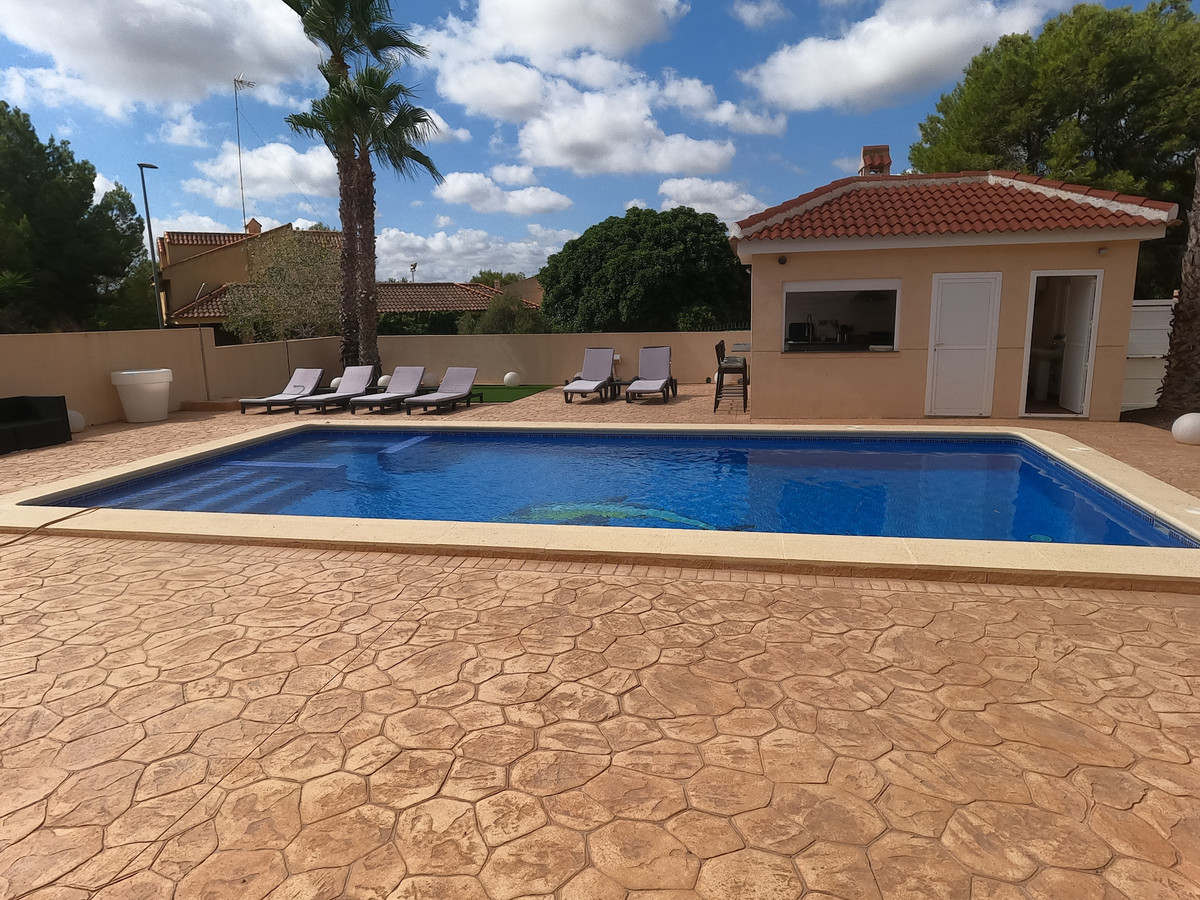 Huis te koop in Algorfa | 5 slaapkamers H5455699