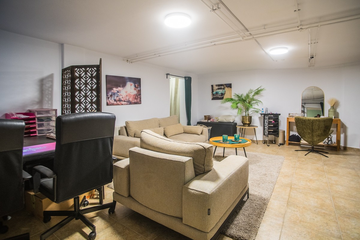 Property main view 44