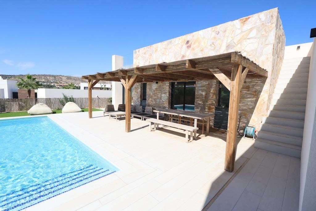 Property main view 20