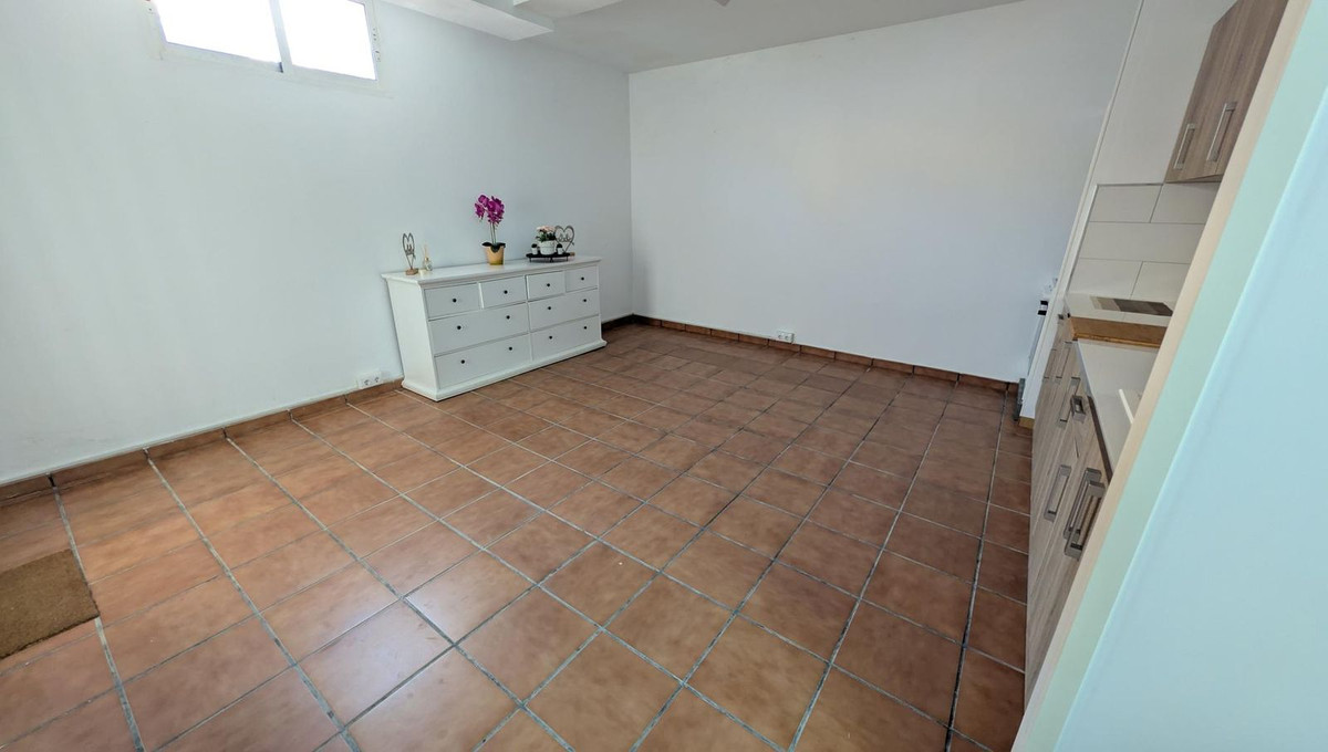 Property main view 33