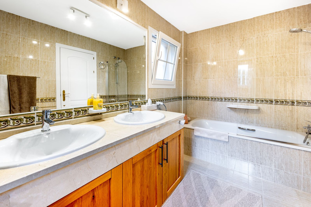 Appartement te koop in Alhaurin Golf | 3 slaapkamers H5300170