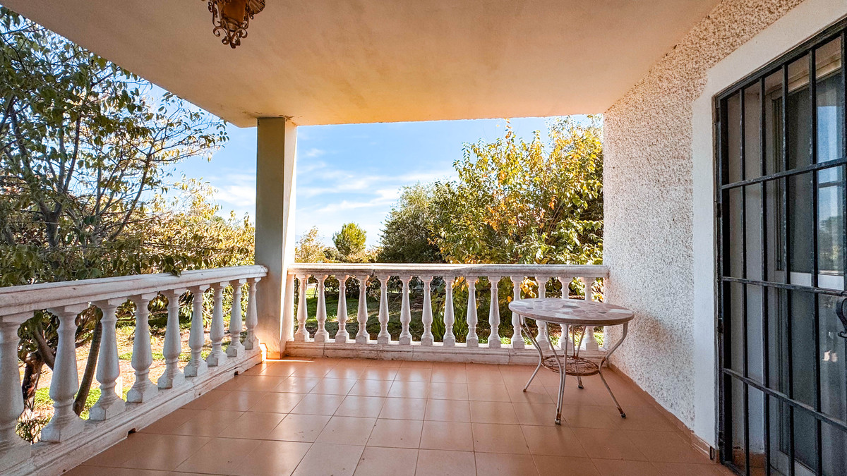 Vrijstaande Villa in Alhaurín de la Torre-8