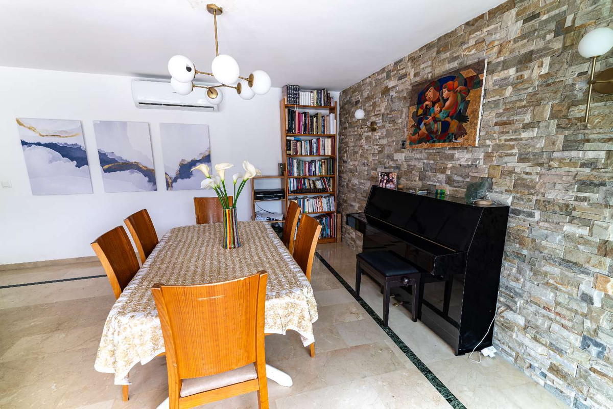 Vrijstaande Villa in Alhaurín de la Torre-11