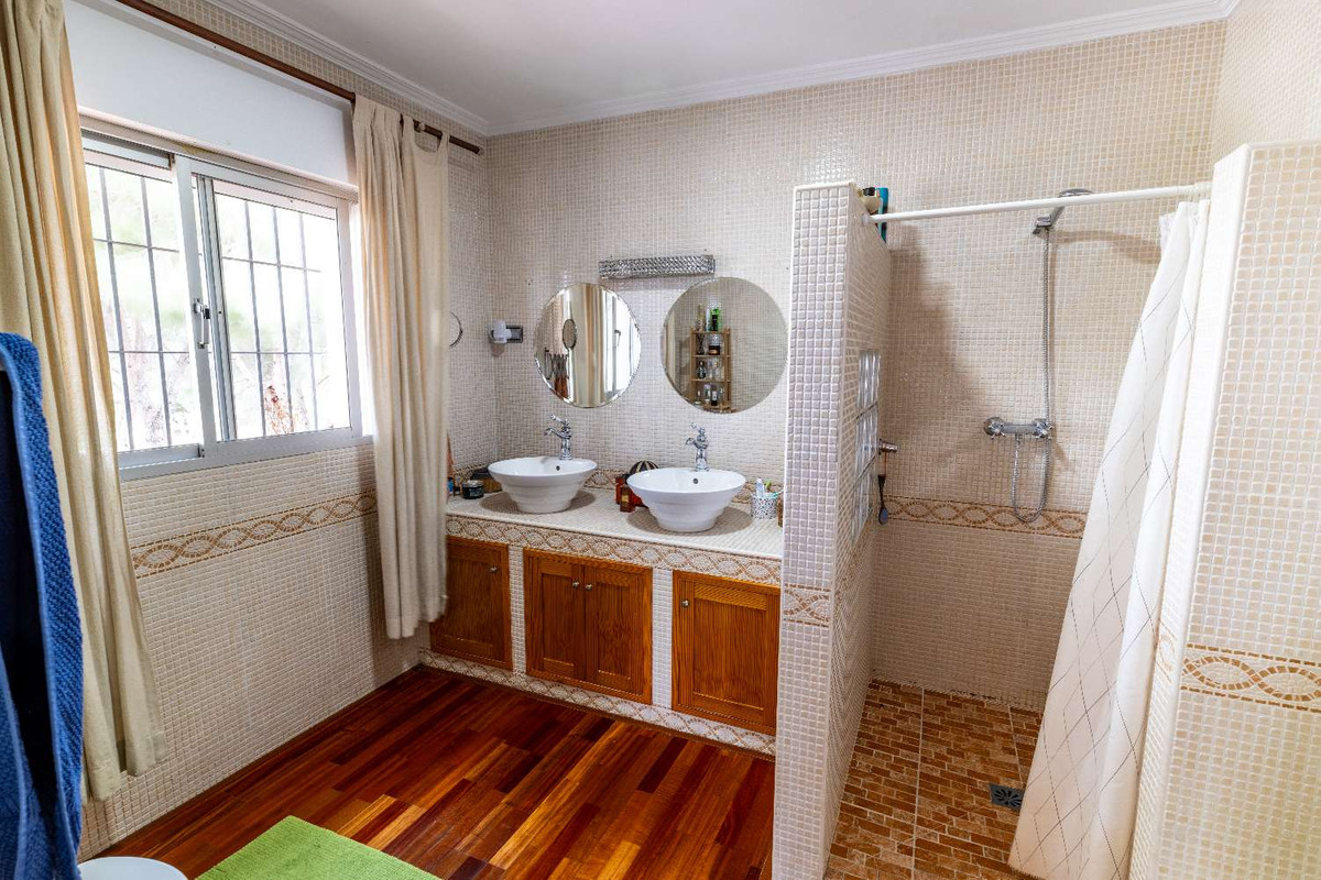 Vrijstaande Villa in Alhaurín de la Torre-32