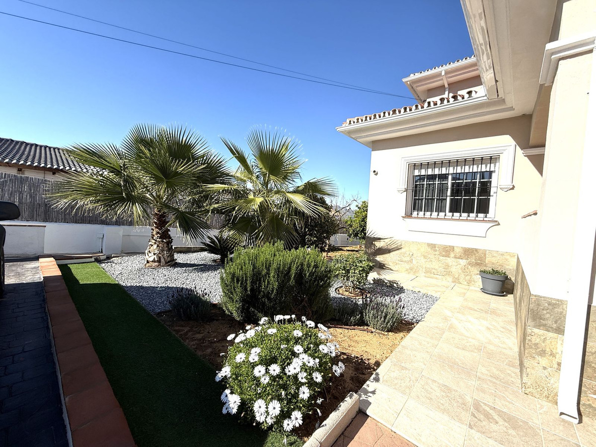 Vrijstaande Villa in Alhaurín de la Torre-11
