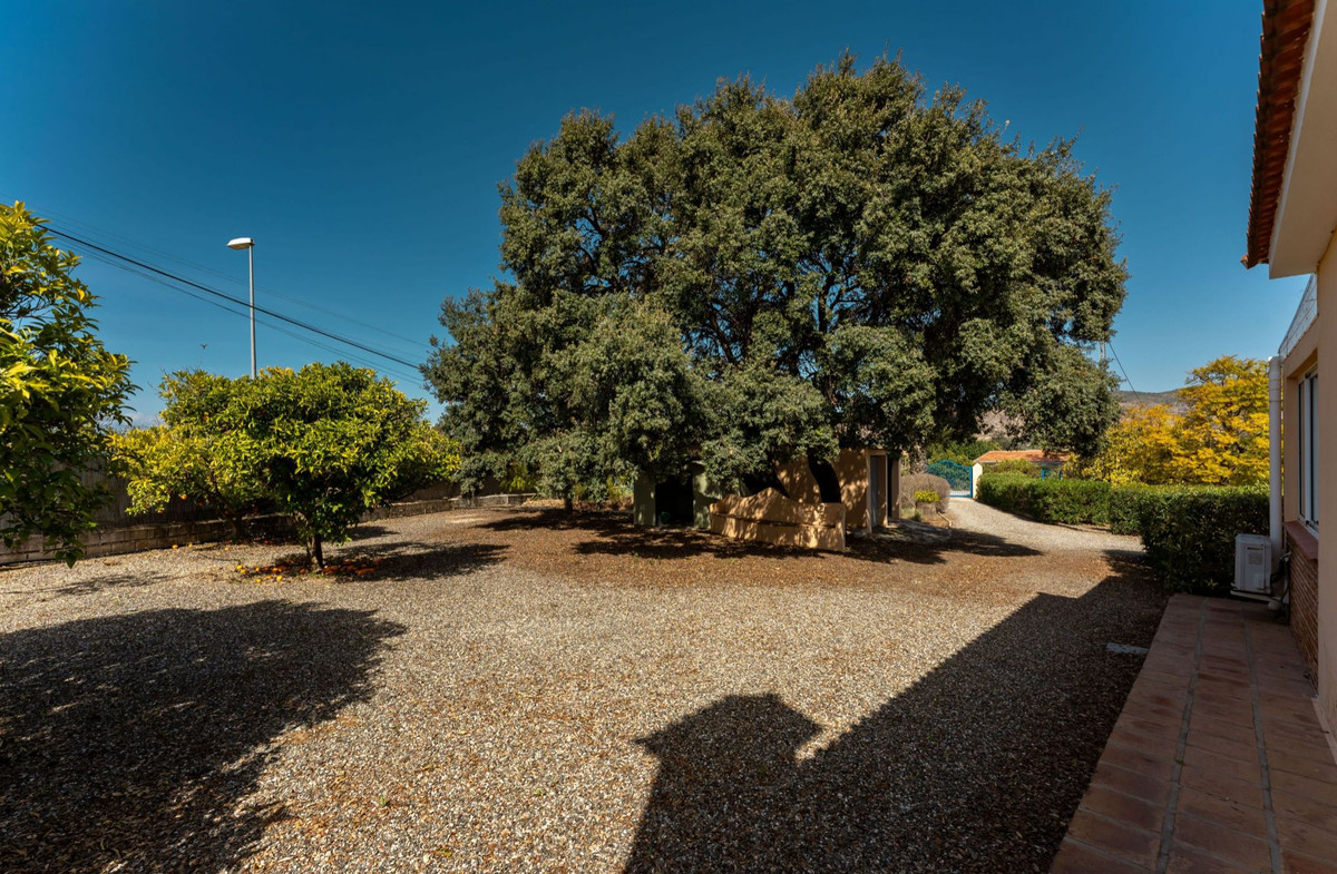 Vrijstaande Villa in Alhaurín de la Torre-36