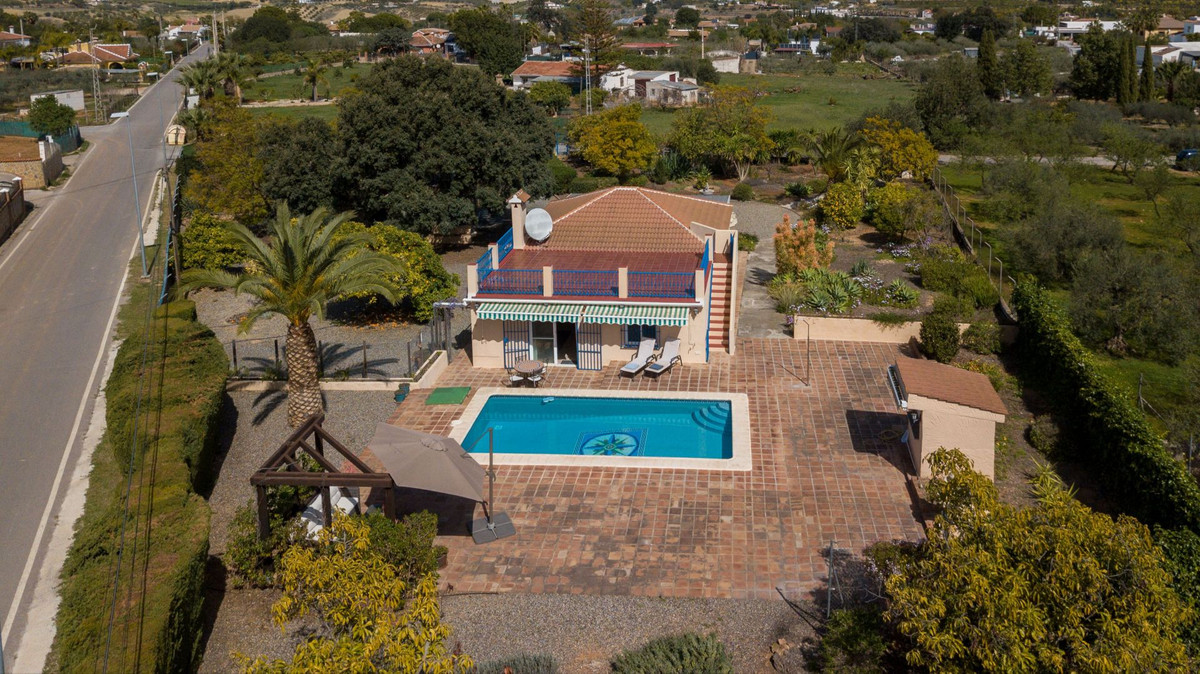 Vrijstaande Villa in Alhaurín de la Torre-38