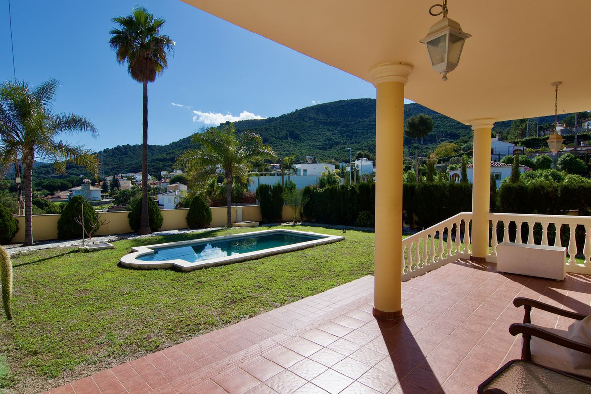 Vrijstaande Villa in Alhaurín de la Torre-12