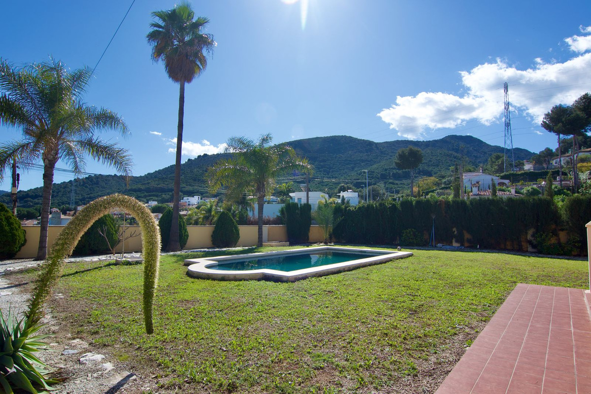 Vrijstaande Villa in Alhaurín de la Torre-13