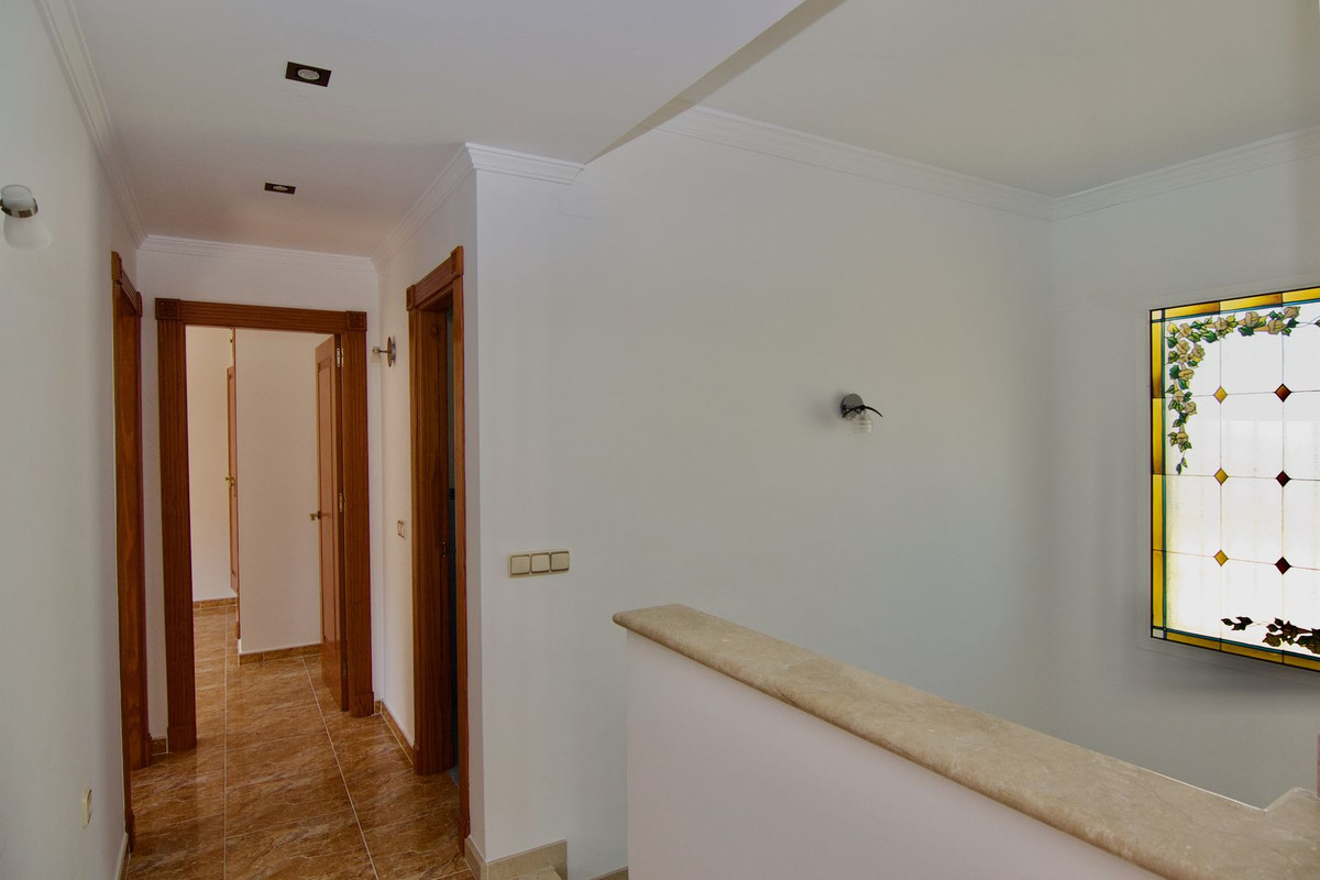 Vrijstaande Villa in Alhaurín de la Torre-16