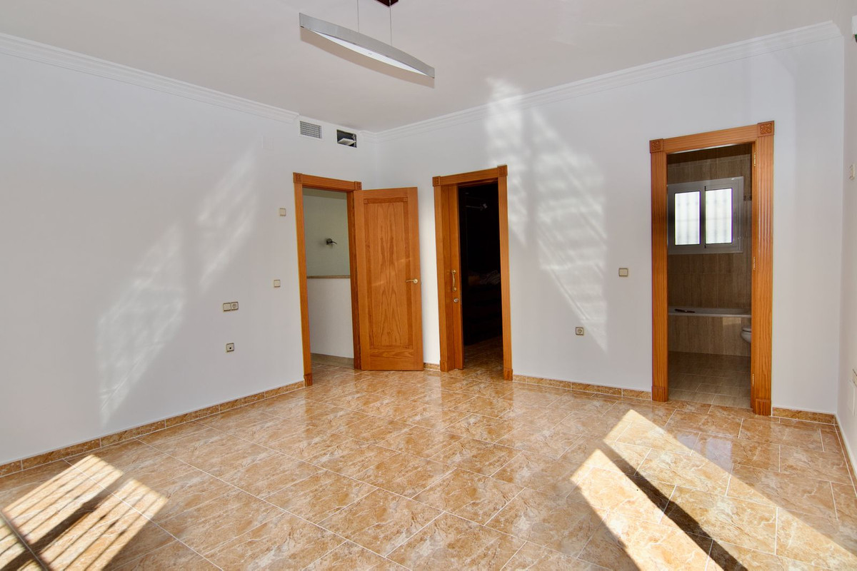 Vrijstaande Villa in Alhaurín de la Torre-27