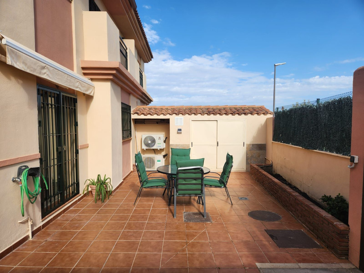 Semi-Vrijstaande Villa in Alhaurín de la Torre-17