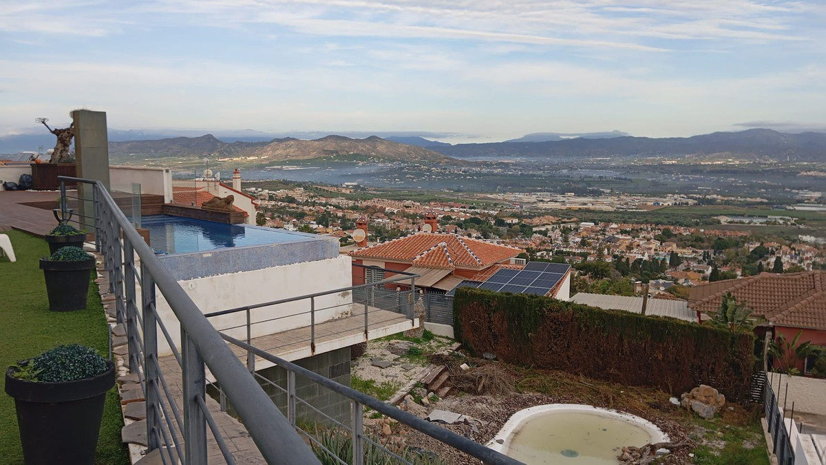 Vrijstaande Villa in Alhaurín de la Torre-7