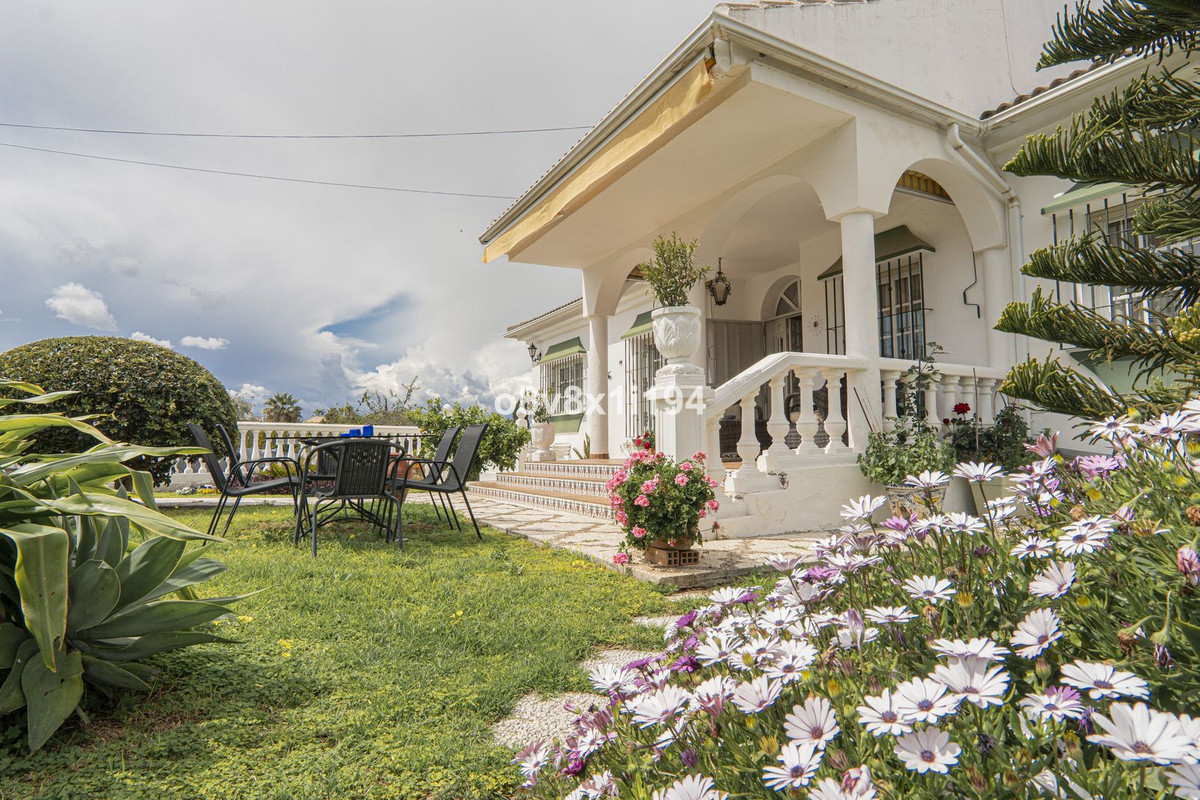 Vrijstaande Villa in Alhaurín de la Torre-4