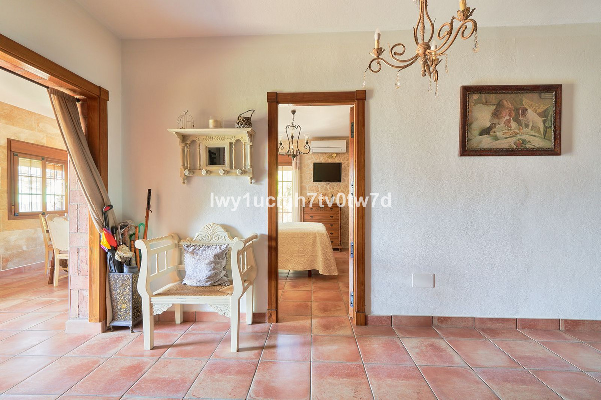 Vrijstaande Villa in Alhaurín de la Torre-26