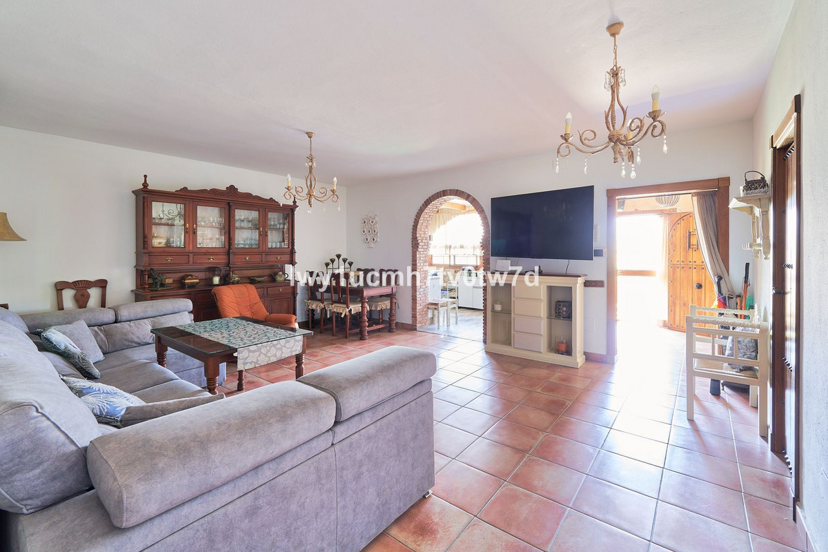 Vrijstaande Villa in Alhaurín de la Torre-7