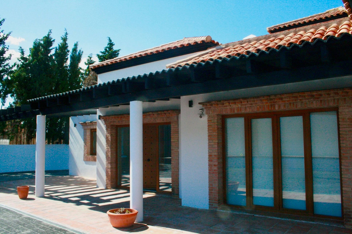 Geschakelde Woning in Alhaurín de la Torre-1