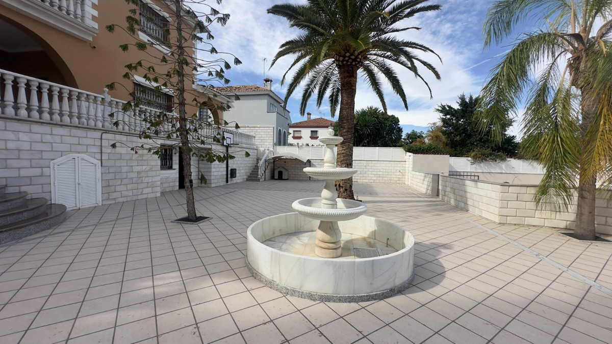 Vrijstaande Villa in Alhaurín de la Torre-2