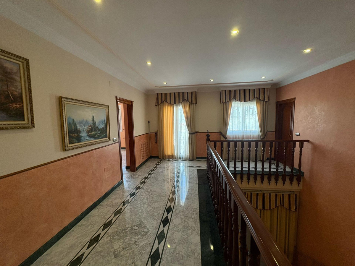 Vrijstaande Villa in Alhaurín de la Torre-23