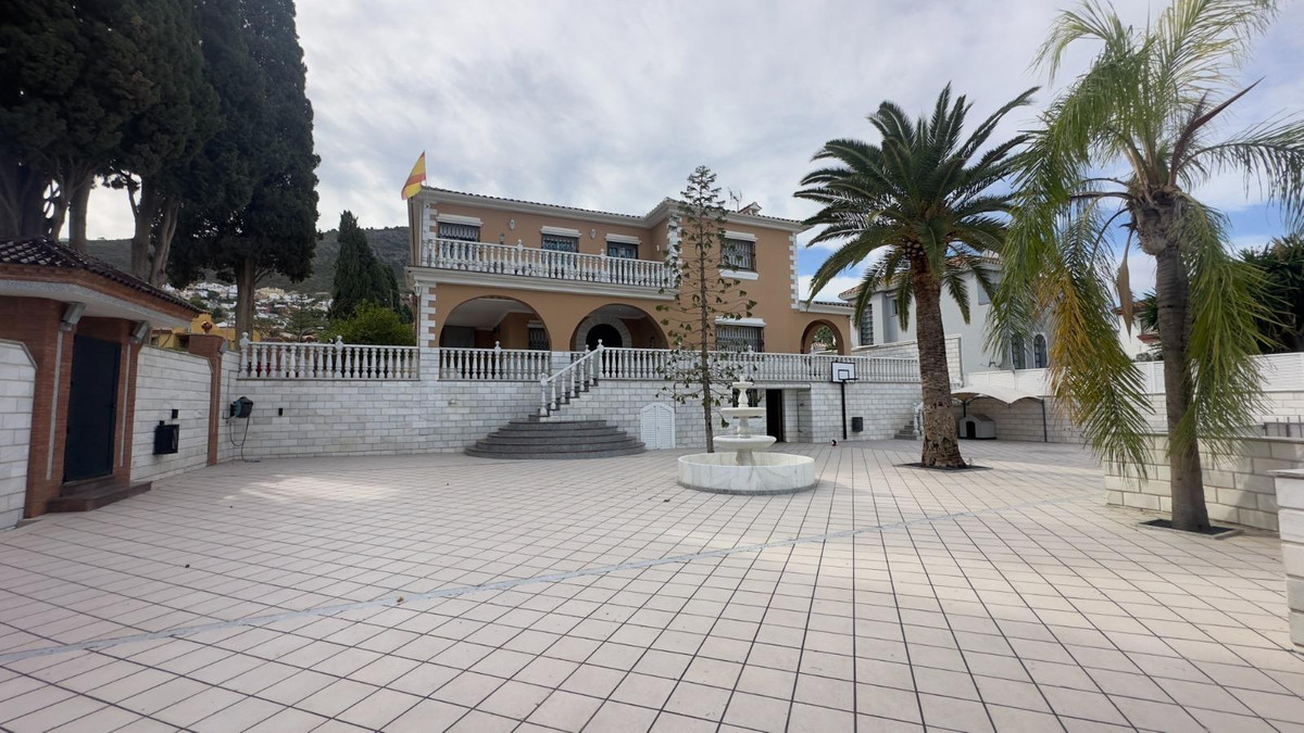 Vrijstaande Villa in Alhaurín de la Torre-3