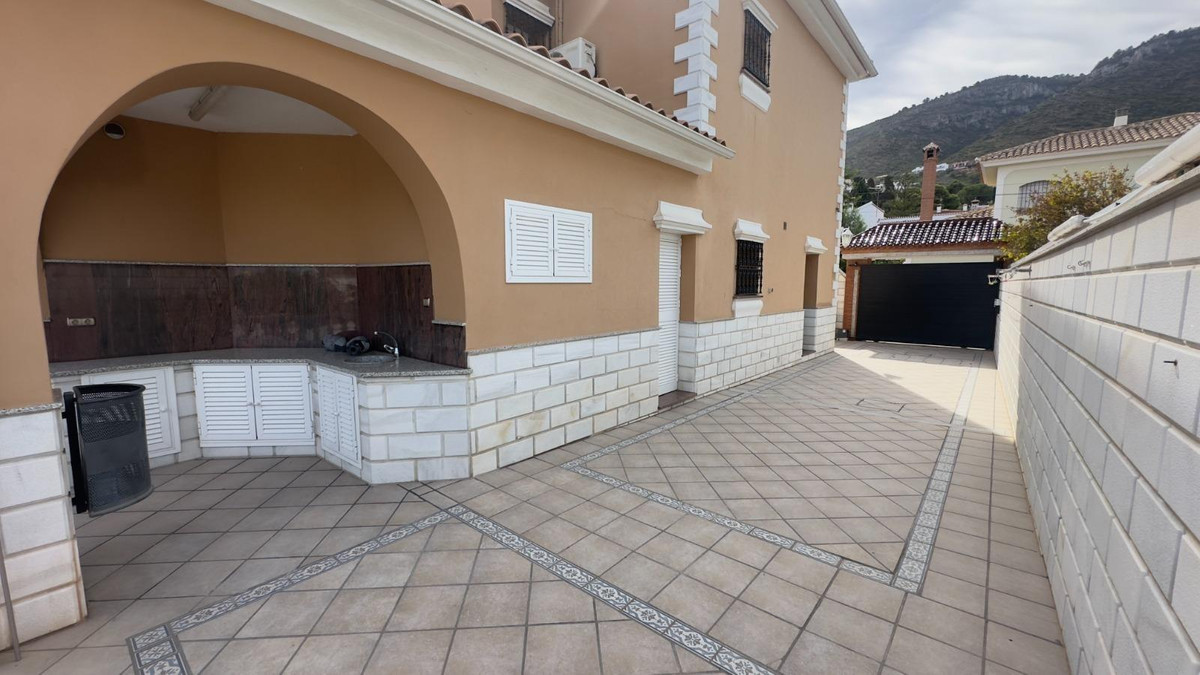 Vrijstaande Villa in Alhaurín de la Torre-38