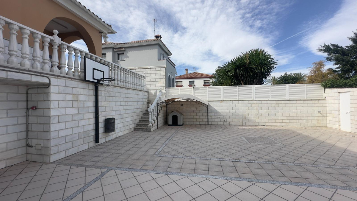 Vrijstaande Villa in Alhaurín de la Torre-4