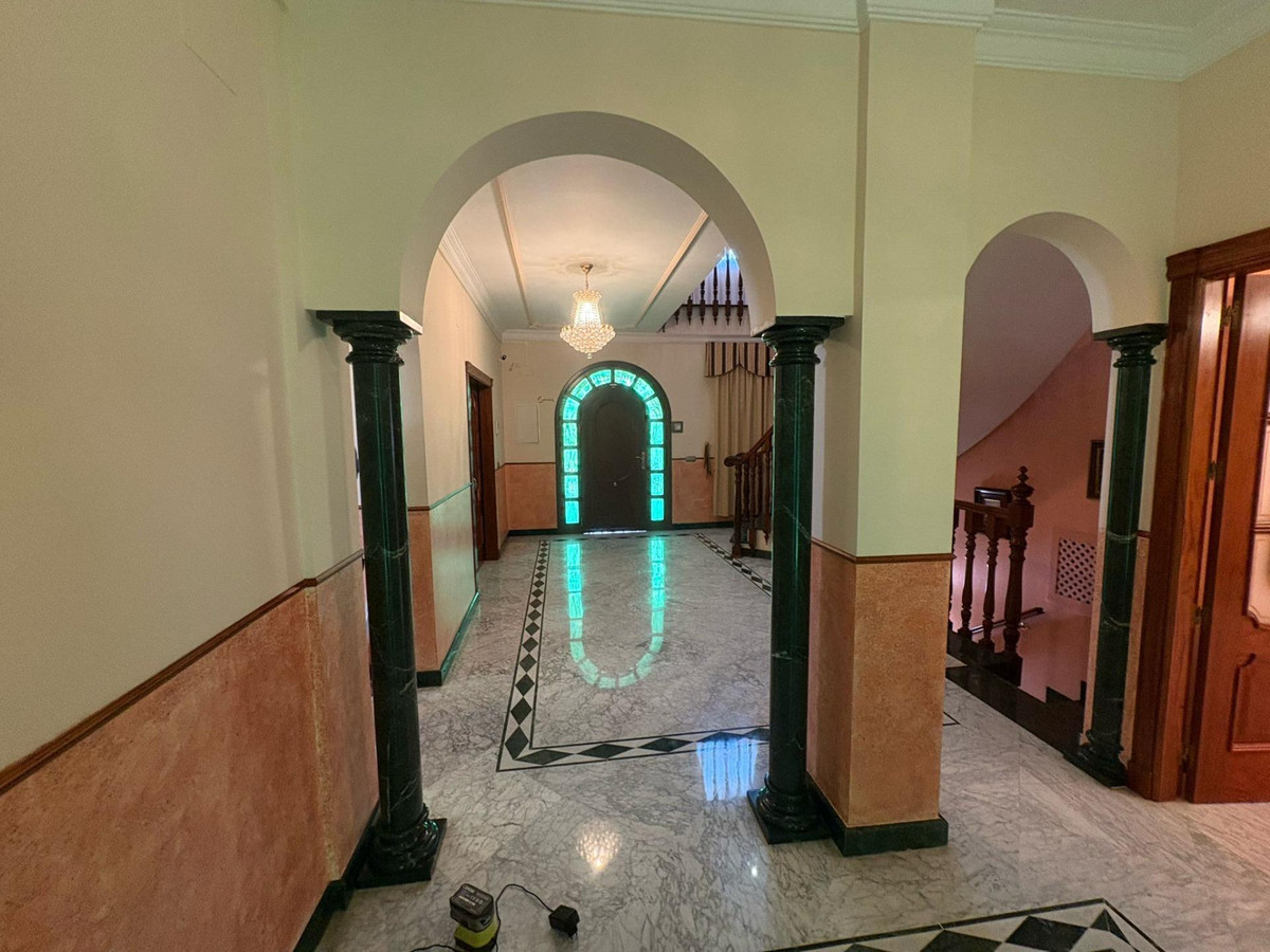 Vrijstaande Villa in Alhaurín de la Torre-9