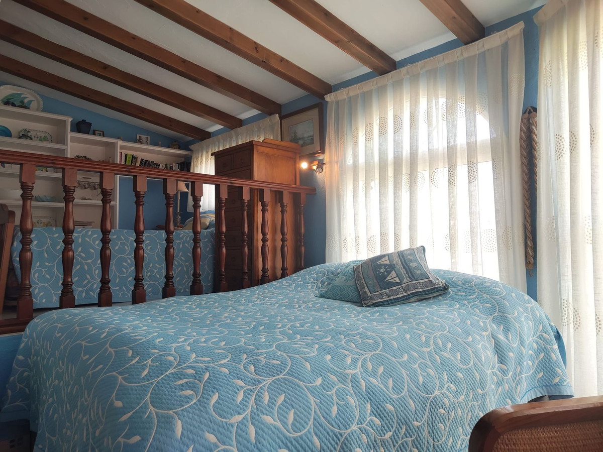 Property main view 64