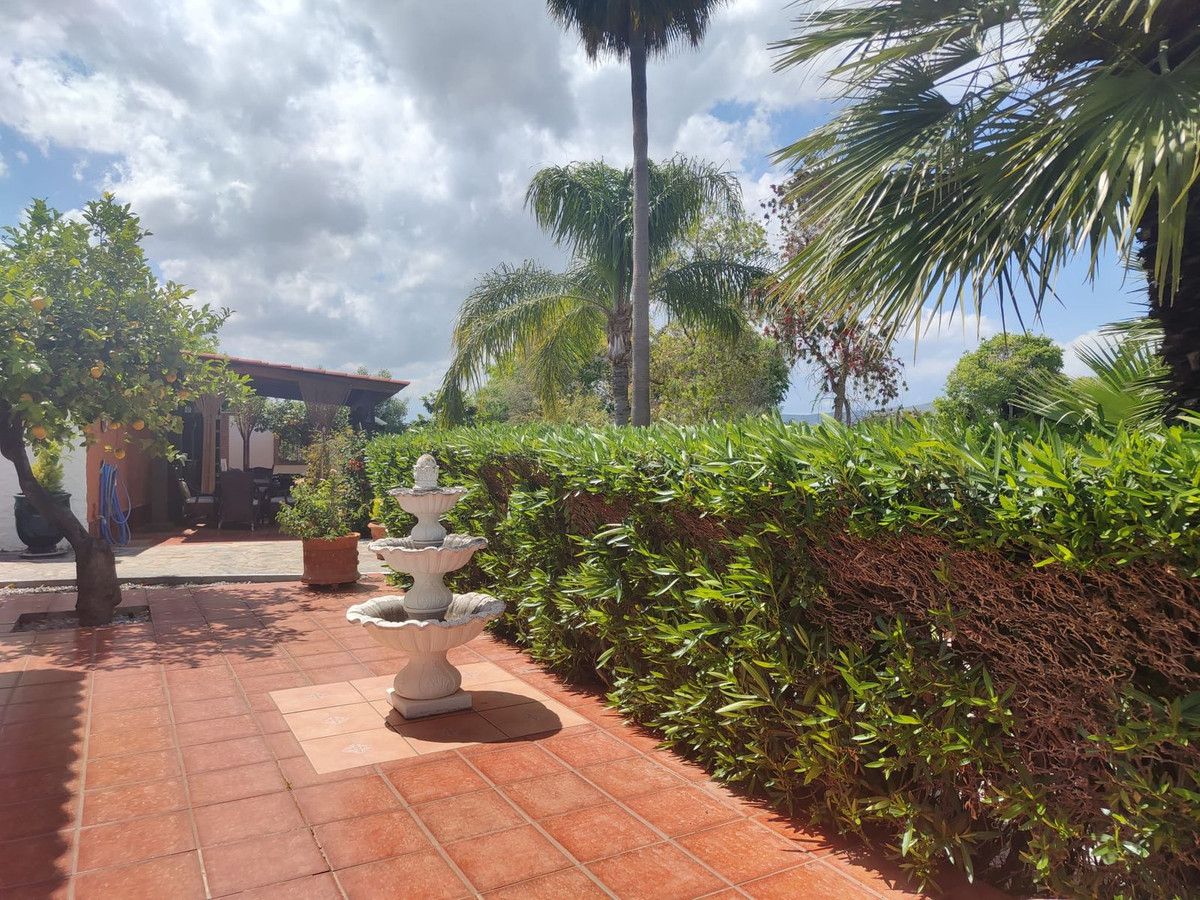 Property main view 90