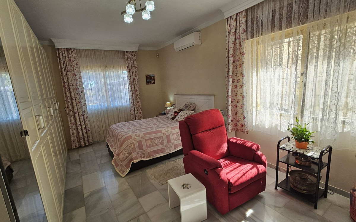 Vrijstaande Villa in Alhaurín de la Torre-15